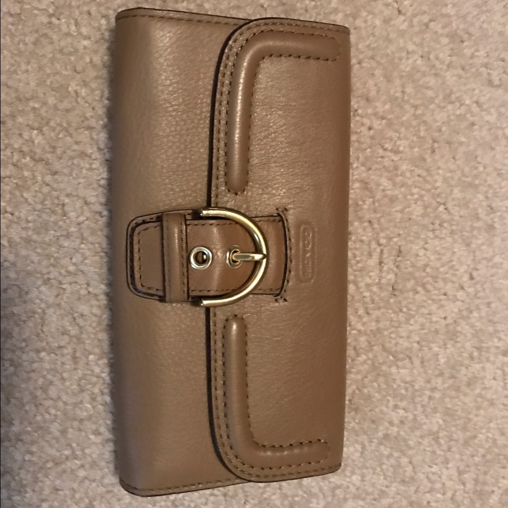 Tan Coach wallet