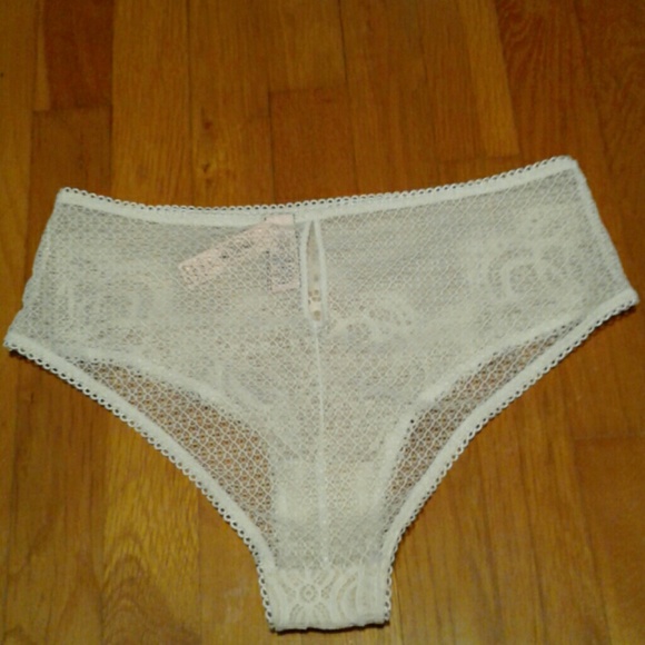 NWT! White high-waisted panties, size medium! - Picture 2 of 4