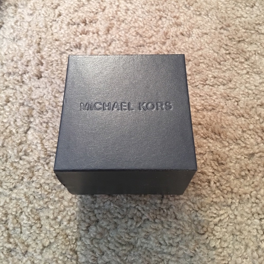 Michael Kors watch box