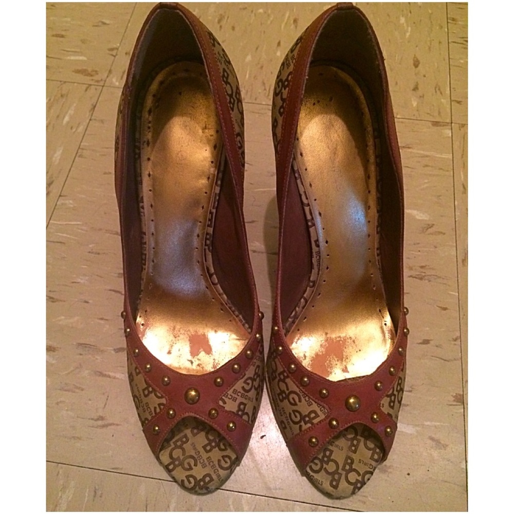 Signature BCBG Peep Toe Pumps