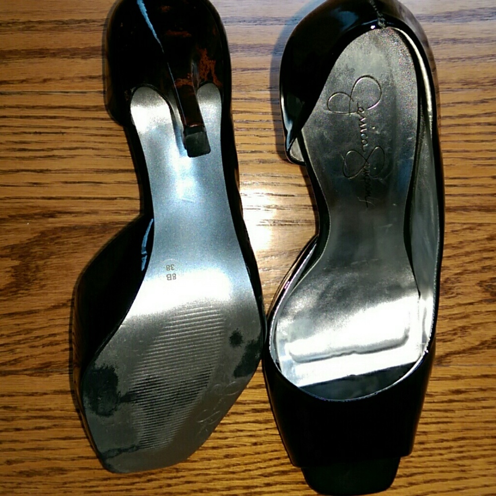 Shoes - Picture 4 of 5