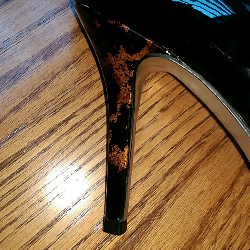 Shoes - Picture 5 of 5