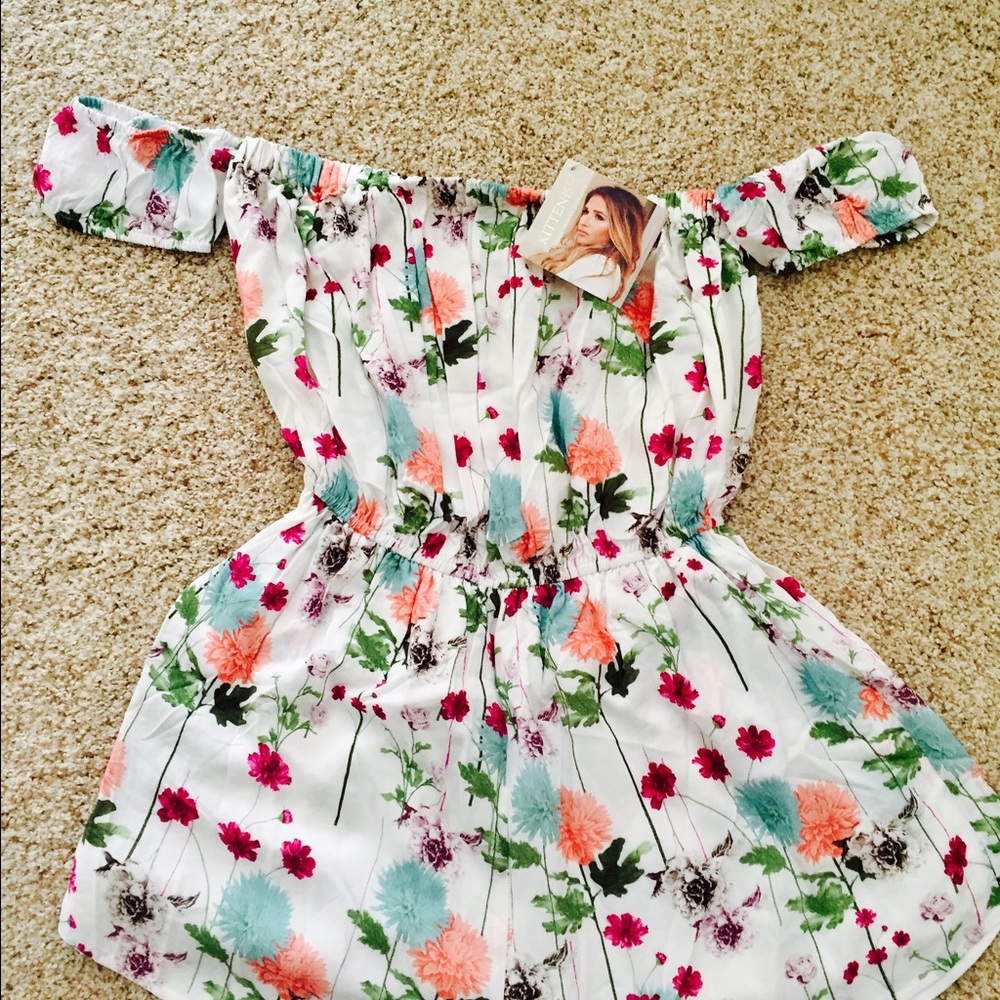 Kittenish Floral Romper- Jessie James Decker