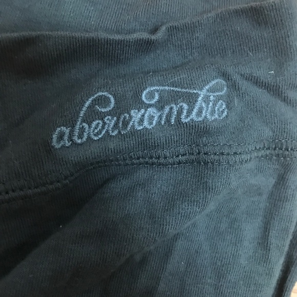 Abercrombie Grey Lace Bottom Leggings - Picture 3 of 3