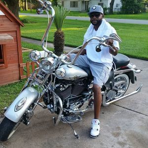 Meet your Posher, Derrick