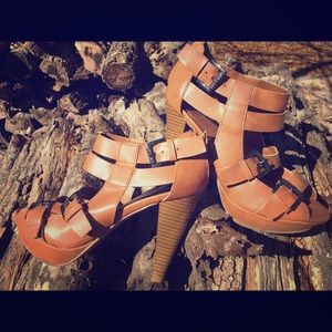 "Guess" 4" Strapped-up, Platform-Toe Heels