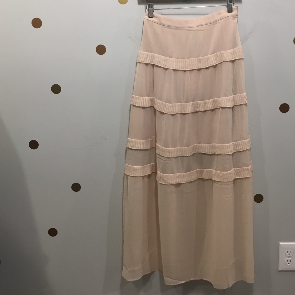 Feminine maxi skirt