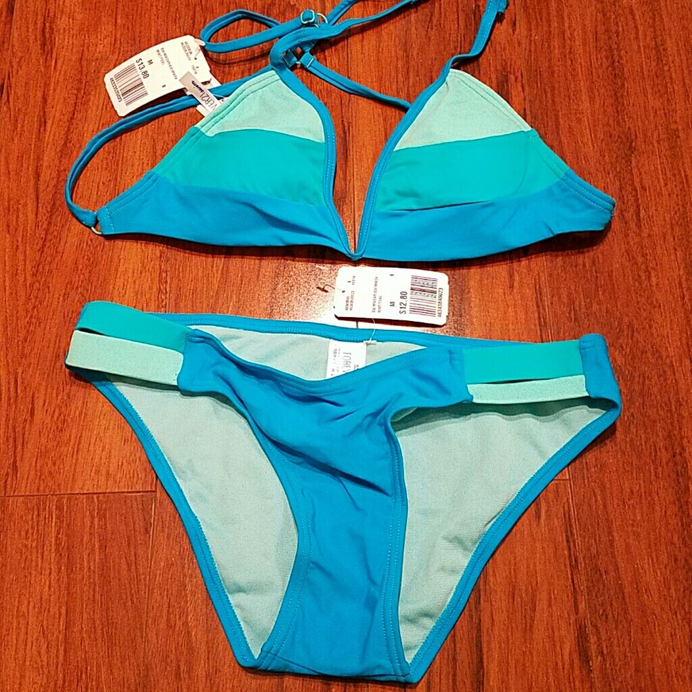 Forever 21 Brand New Top & Bottom Bikini Set