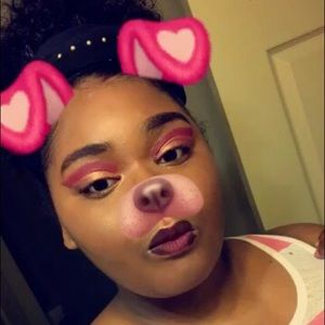 Meet your Posher, Ajah