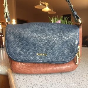 Fossil crossbody bag