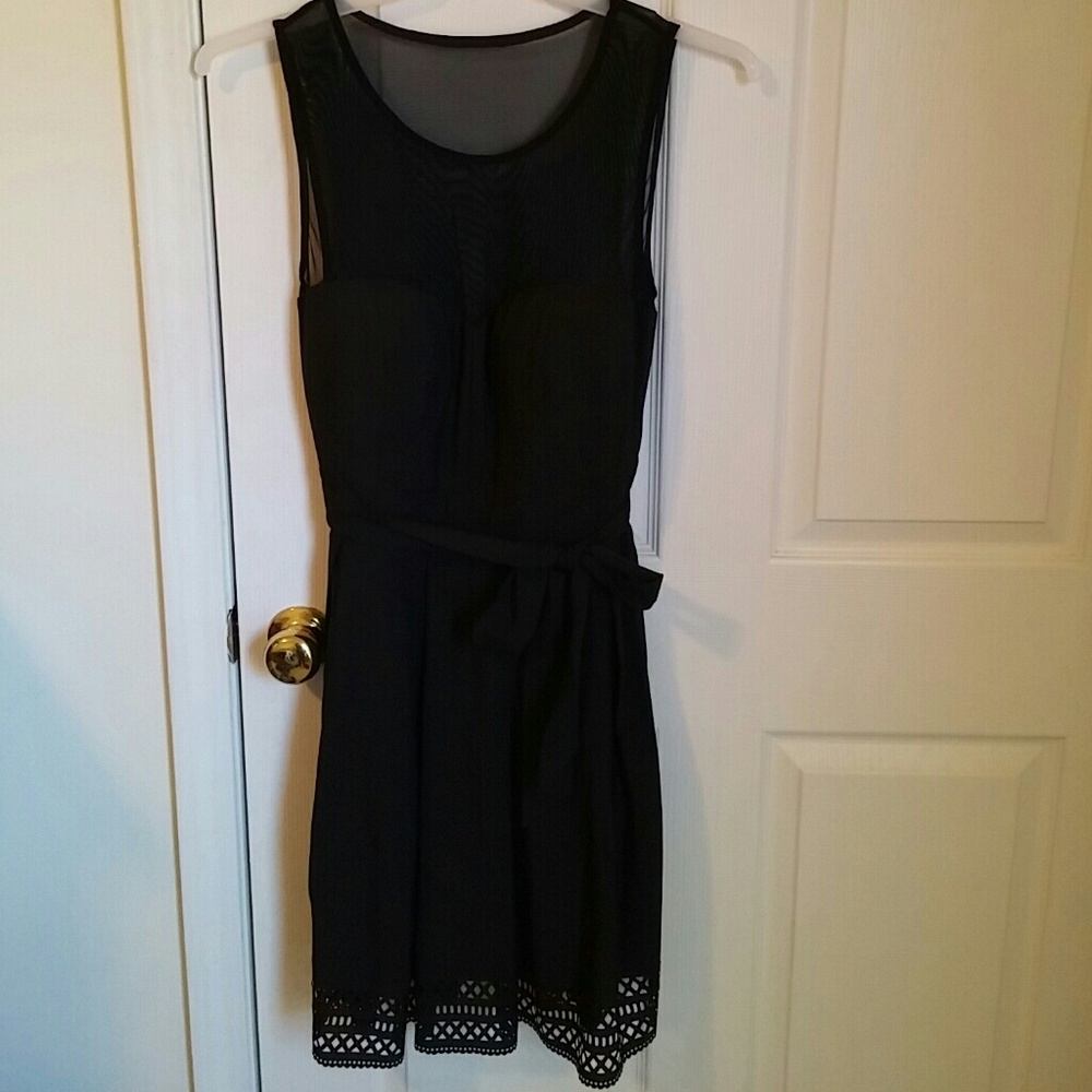 GUESS black dress