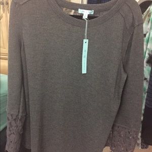 NWT SHE & SKY gray tunic top with lace