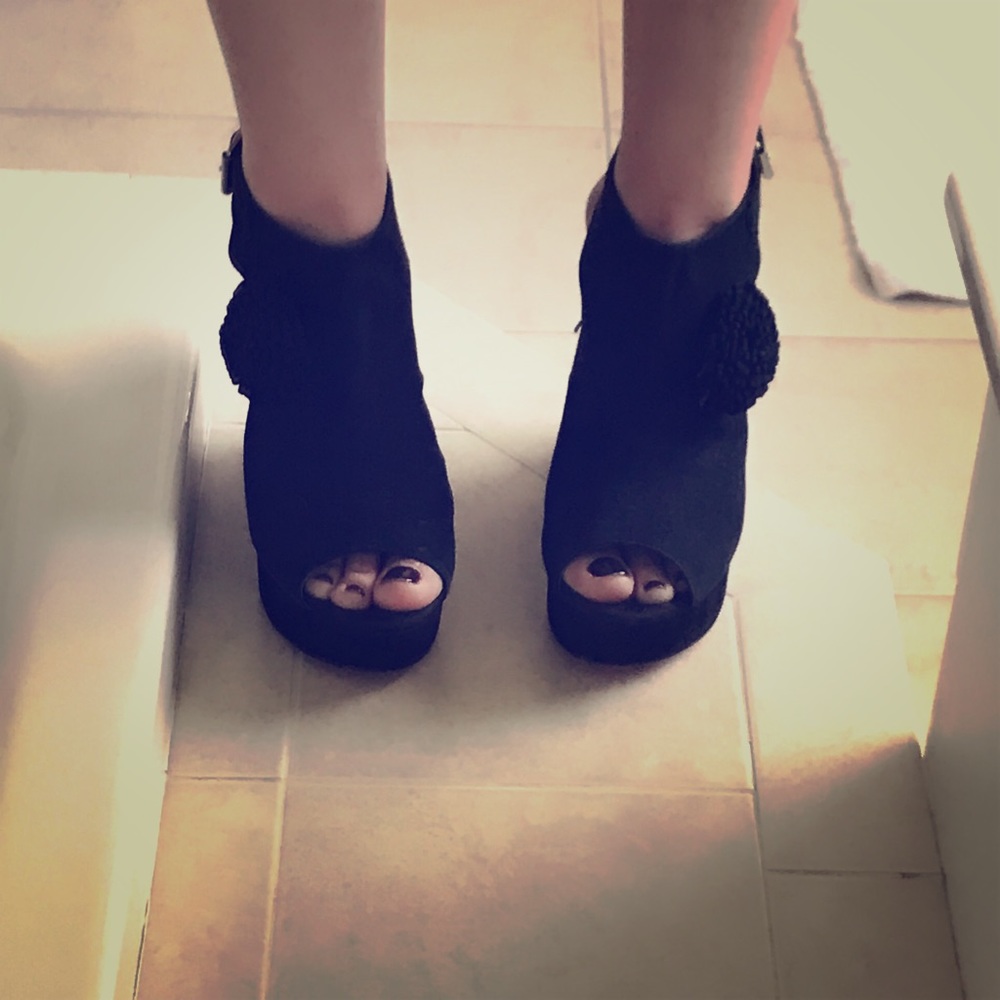 Booties - Picture 3 of 4