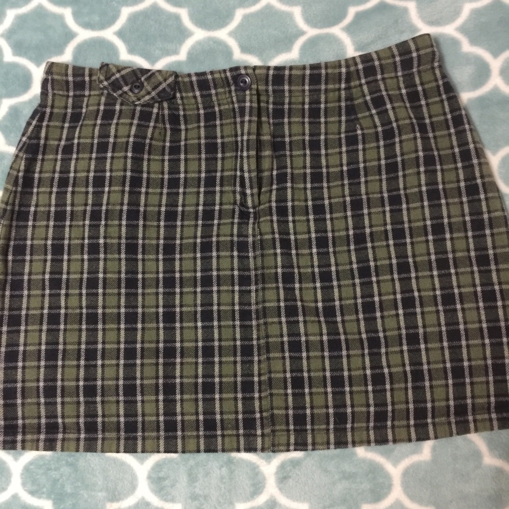 American Eagle Size 10 Short Cute Plaid Skirt