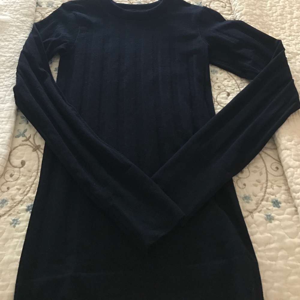 Athleta blue sweater 🌸🌸