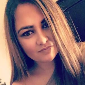 Meet your Posher, Aliya
