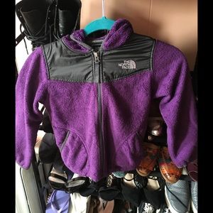 Girls North Face Sweater