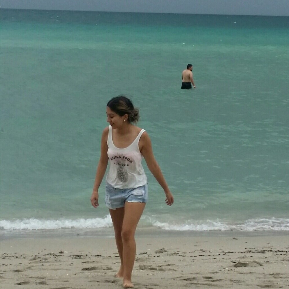 Meet your Posher, Elena