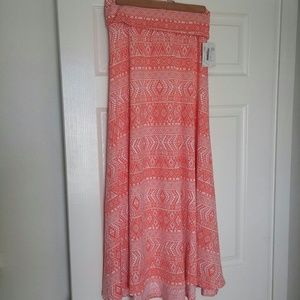 LuLaRoe Maxi Skirt, size S