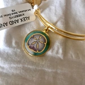 Sand dollar Alex & Ani