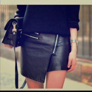 💋HOST PICK! NWT faux leather mini skirt