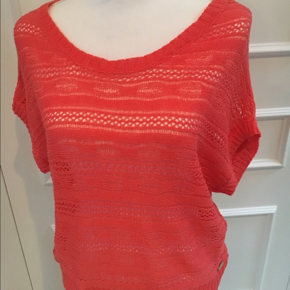 Light sweater by Guess