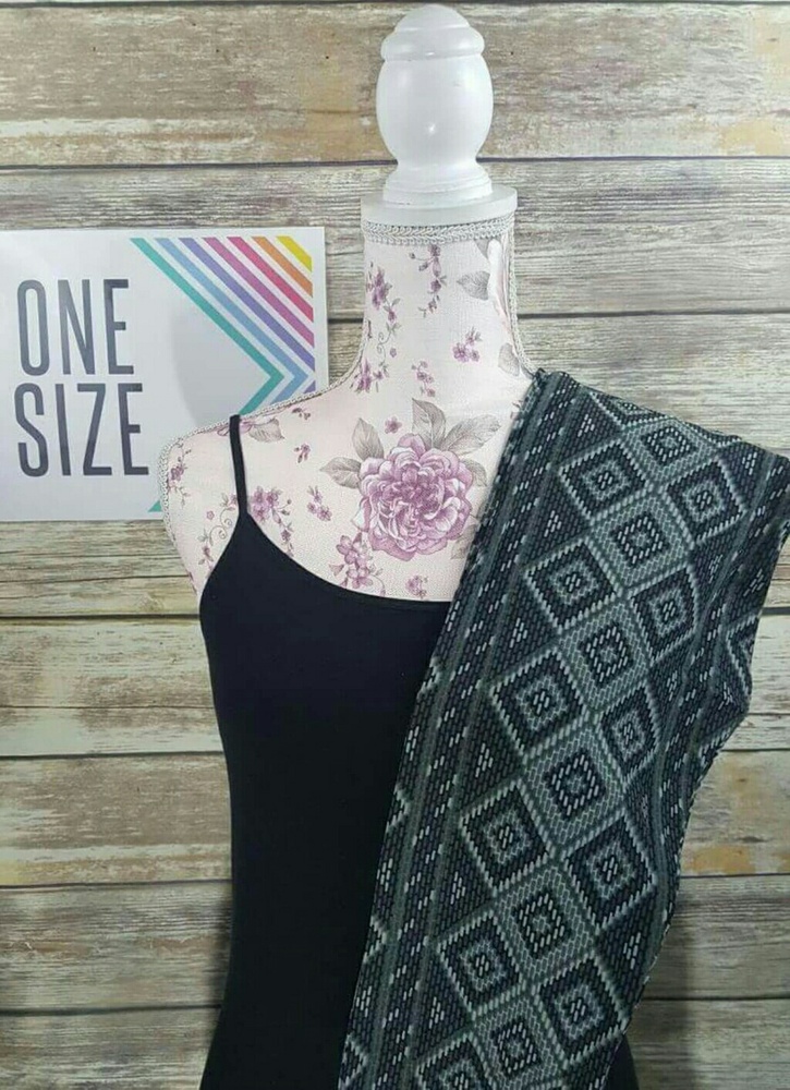 NWOT Lularoe leggings OS