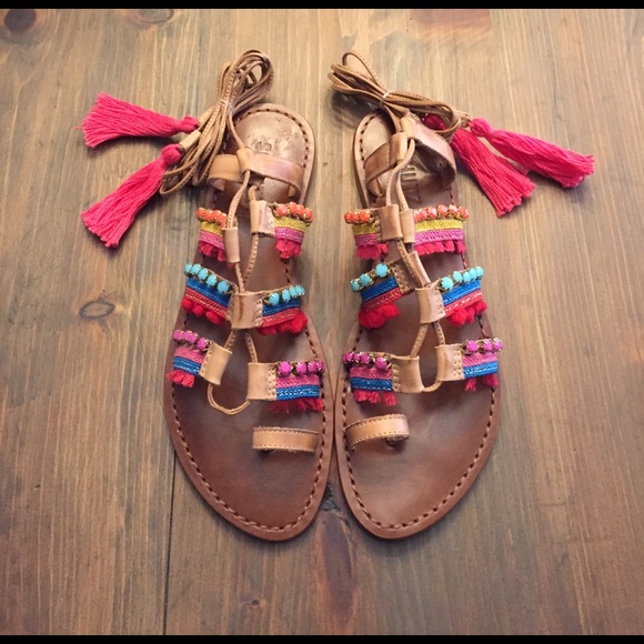 Schultz Shoes - Schutz Patrica Sandal 7.5b😍 🎉HP 2-22🎉😍