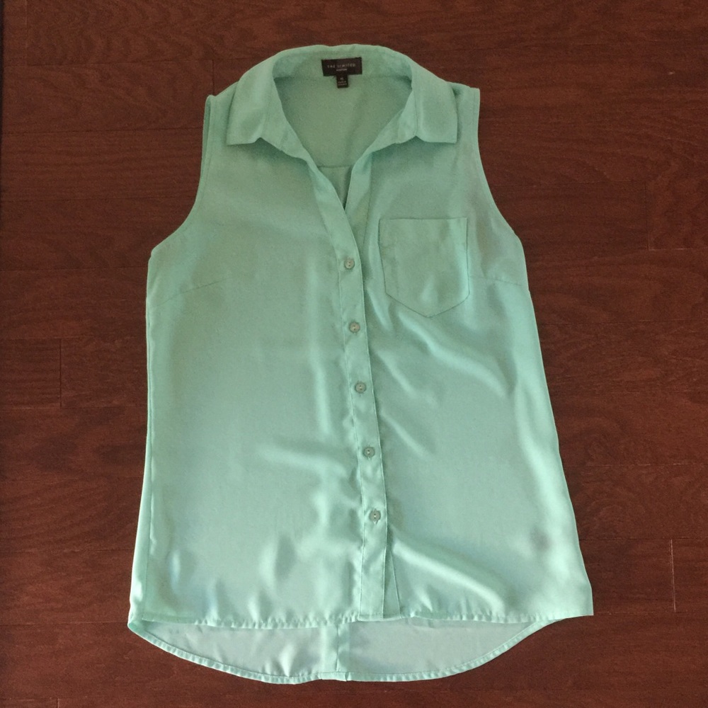 The Limited Ashton blouse XS NWOT sea foam color