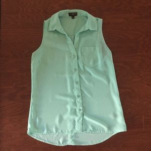 The Limited Ashton blouse XS NWOT sea foam color