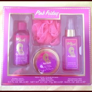 Niki Minaj Pink Friday Gift Set