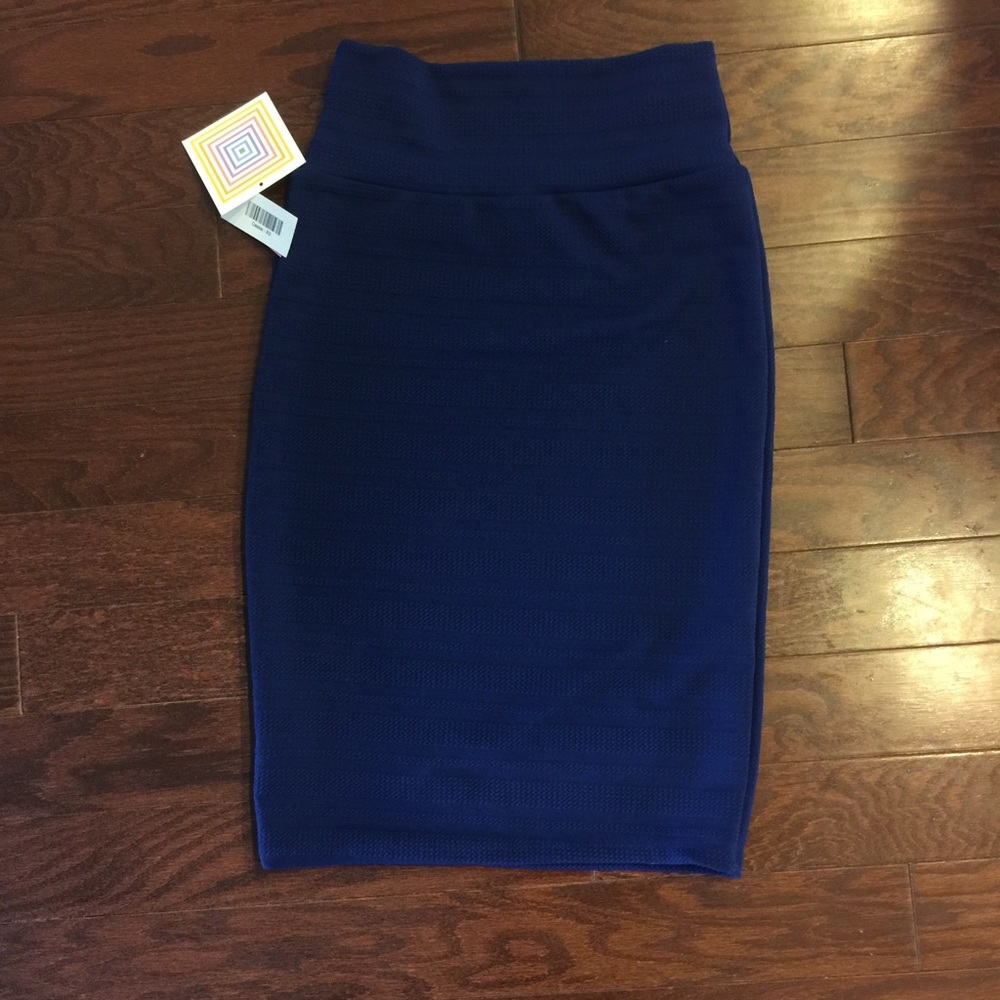 LuLaRoe Cassie textured skirt in Royal blue NWT