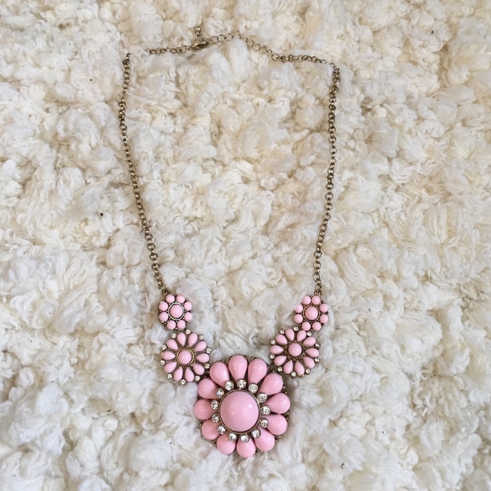 Statement necklace