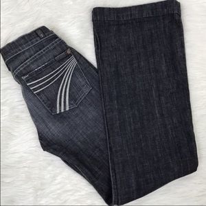 7 For All Mankind Dojo jeans. Size 28x34