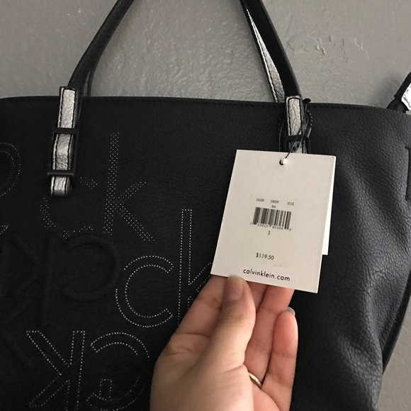Kalvin Klein Tote SOLD 💥 - Picture 2 of 4