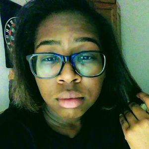 Meet your Posher, Mikah