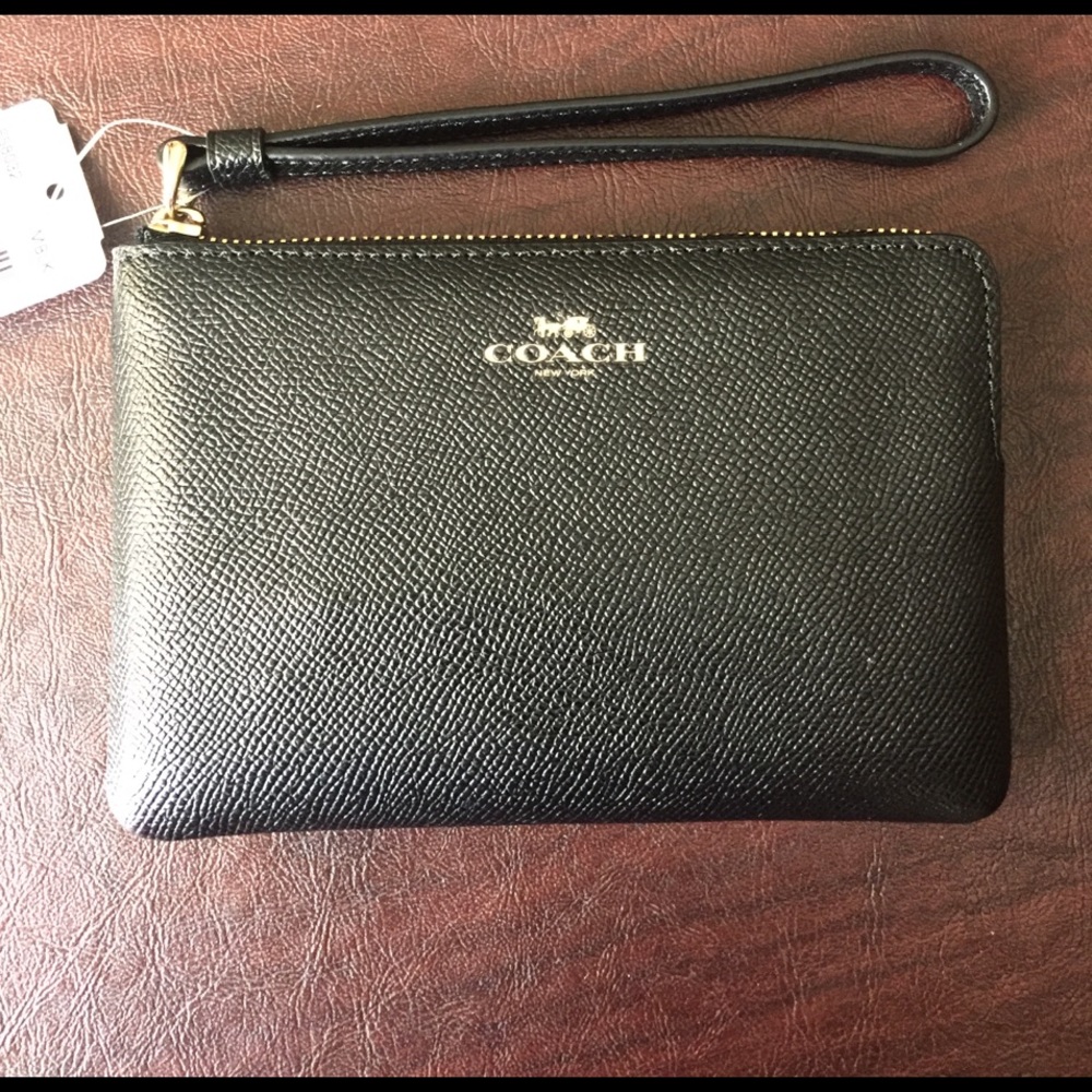 SOLD Coach Wristlet Black with Embossed Leather - Picture 2 of 4