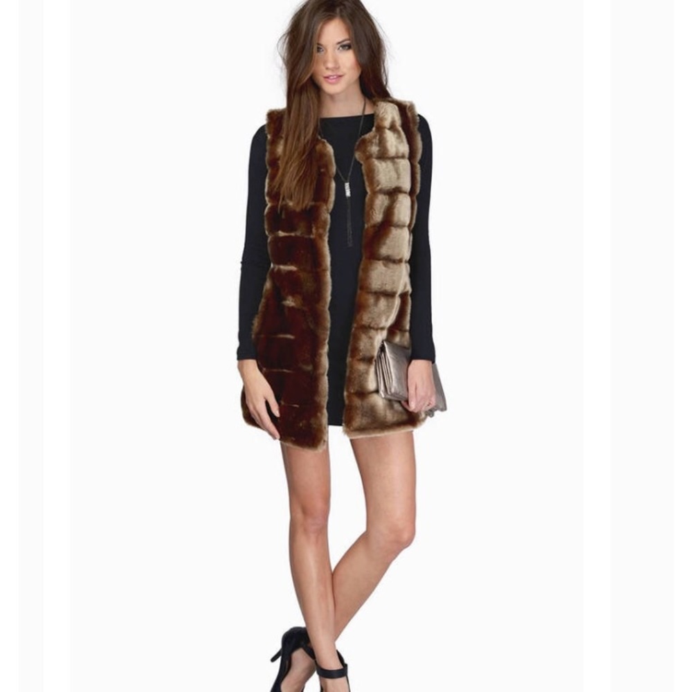 Tobi - Faux Fur vest