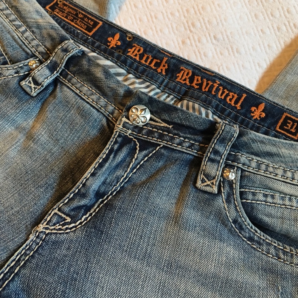 Rock Revival Crops 31 with some bling