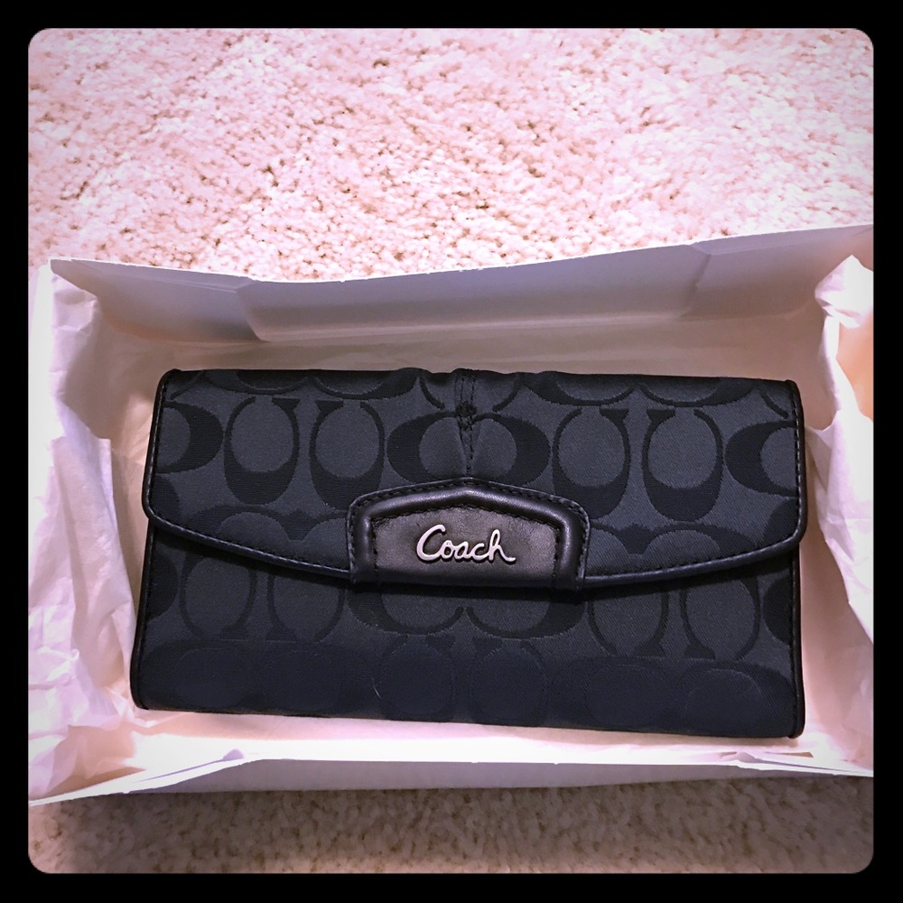 Coach Signature Ashley Checkbook Wallet