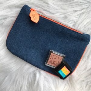 Ipsy Make Up Bag w/ Sample Bronzer & Highlighter
