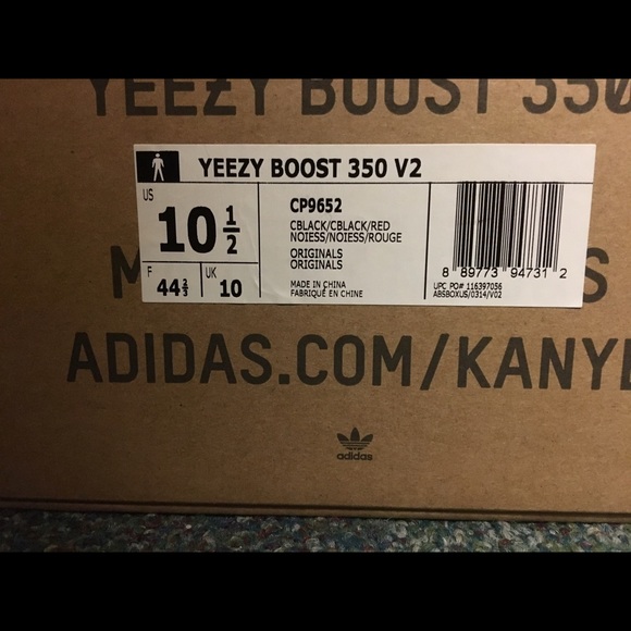 Adidas Yeezy Boost350 v2 size 10.5 with receipt