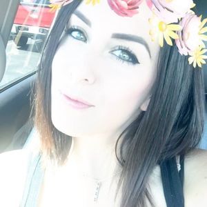 Meet your Posher, Derilyn