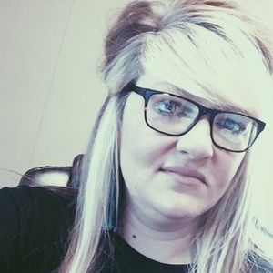 Meet your Posher, Lacy