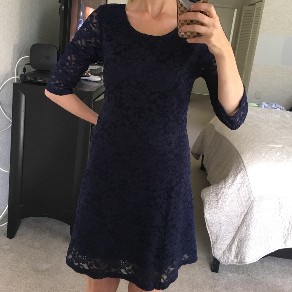 Gorgeous navy bless lace dress