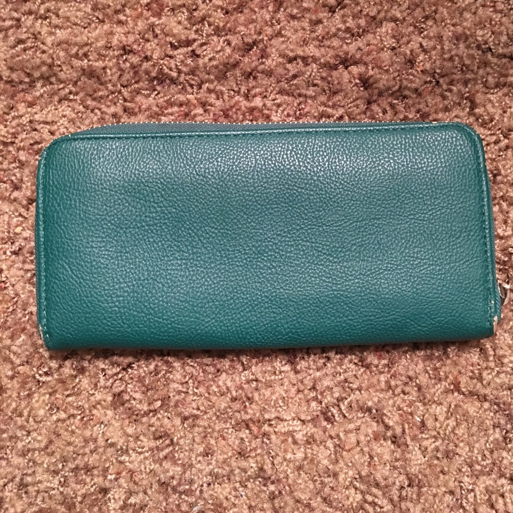 Green wallet