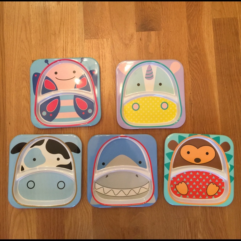 NWT Skip Hop Zoo plates multiples of most!