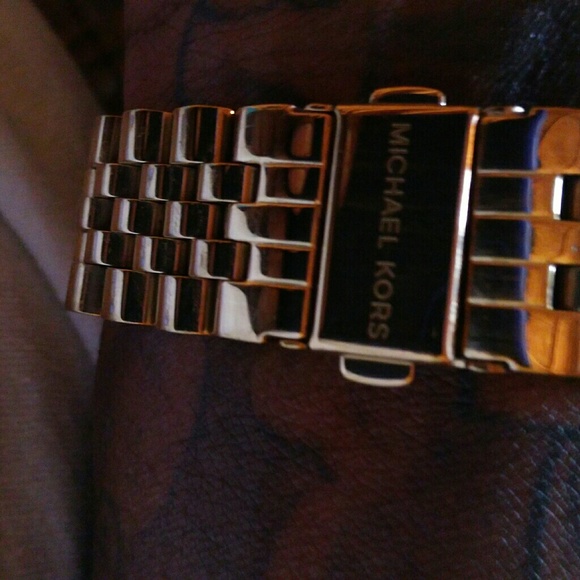 Michael Kors Watch - Picture 2 of 3