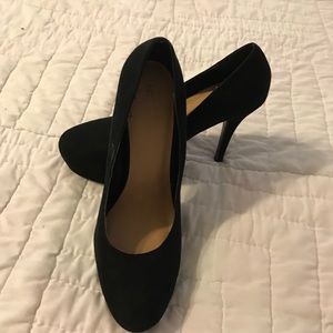 Lauren Conrad Black Velvet Heels Size 9