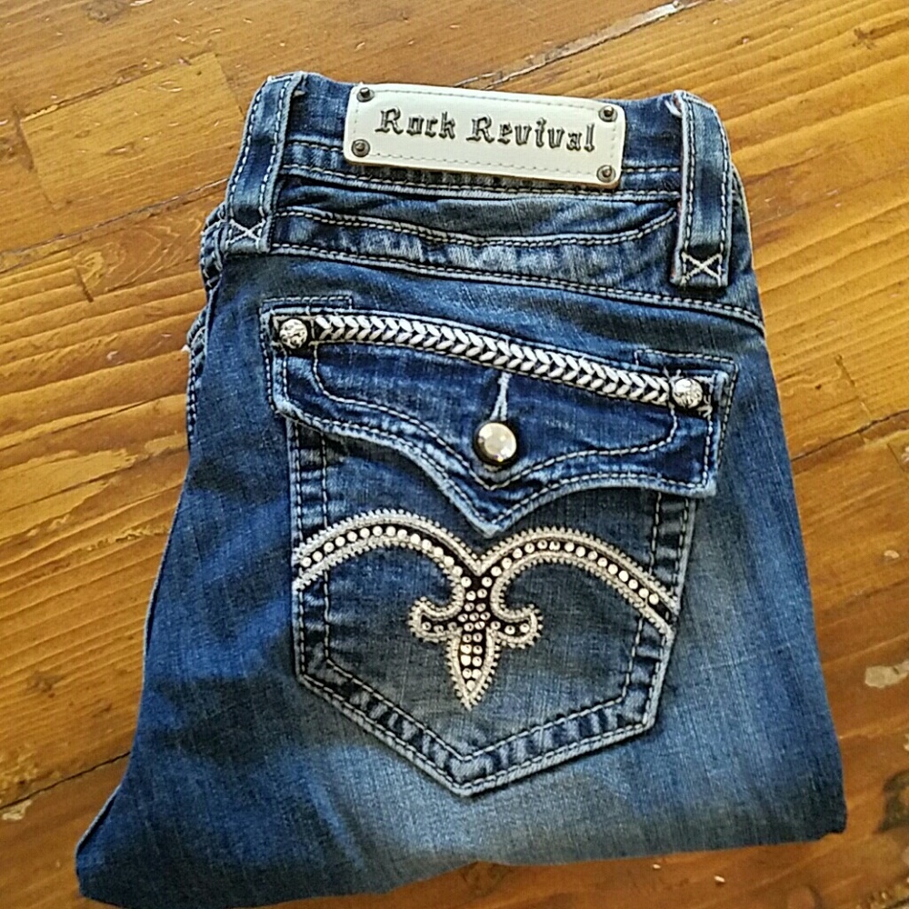 Rock Revival Sasha Booth 28 length 32